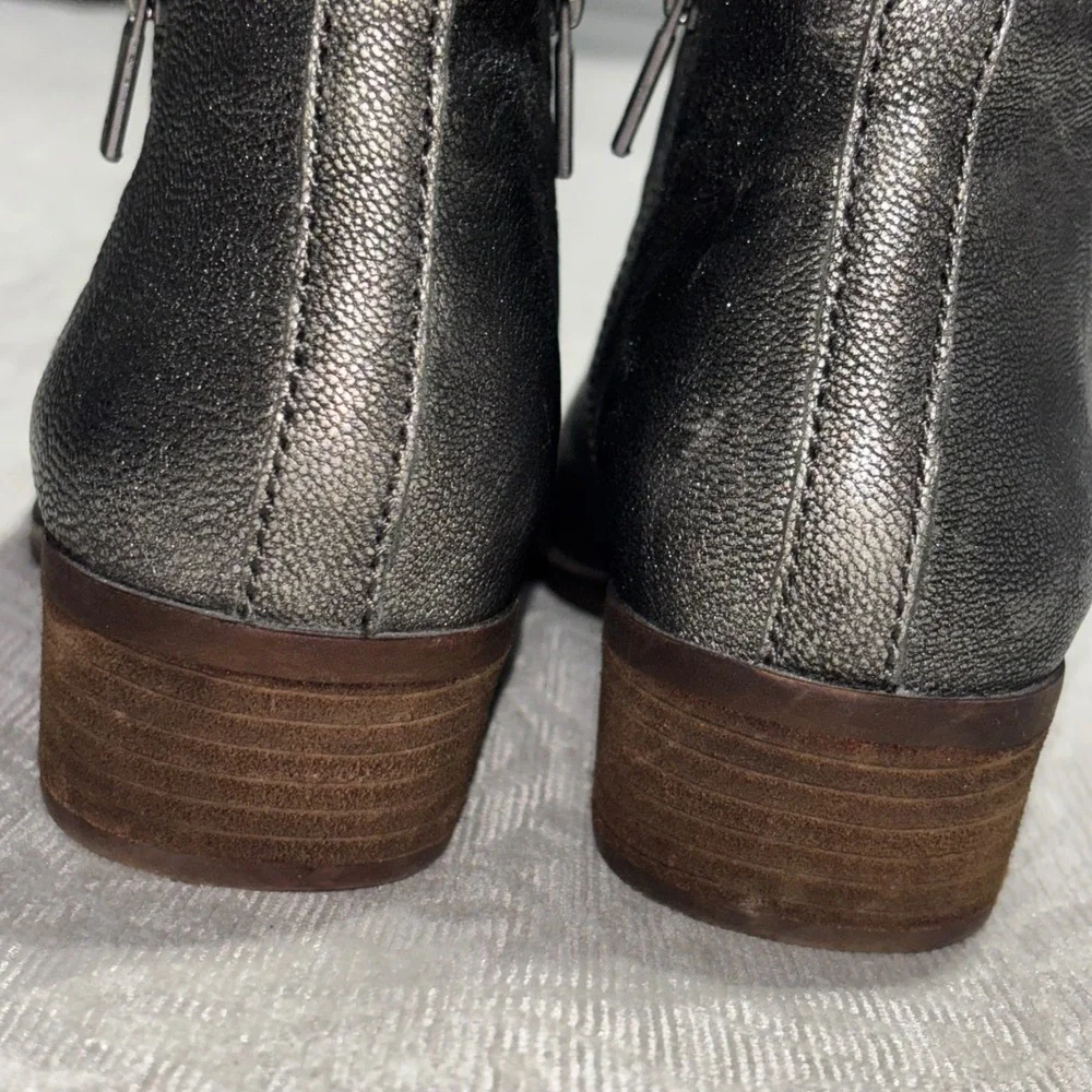 Lucky Brand Basel Metallic Pewter Silver Leather Ankle Booties Side Zip 7M 37 - Picture 8 of 11